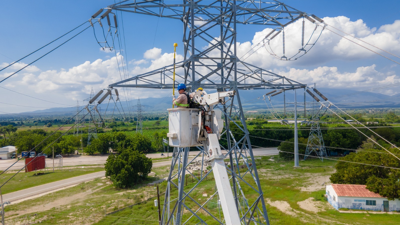 ETED realizará mantenimientos en líneas transmisión de Azua y La Romana este sábado