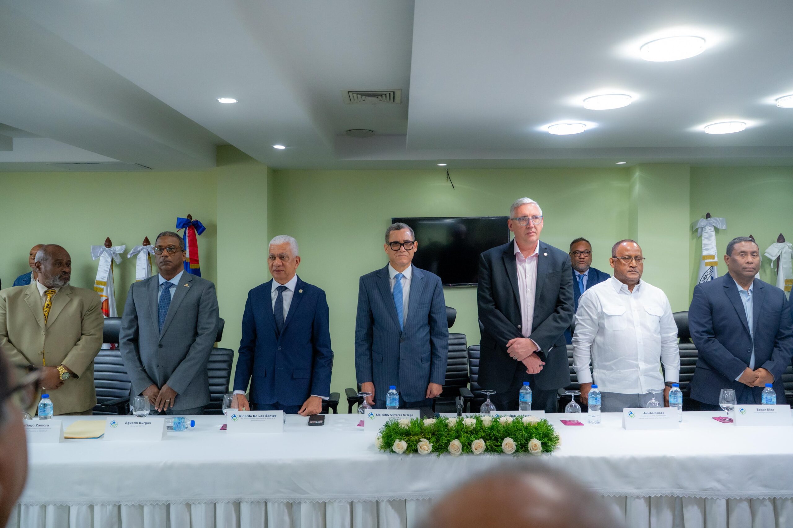 Ricardo de los Santos: Acuerdo Ministerio Trabajo y la ITF beneficia términos laborales para los choferes