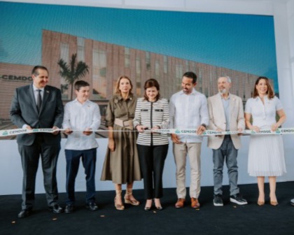 Cemdoe inaugura etapa hospitalaria; vicepresidenta valora iniciativa