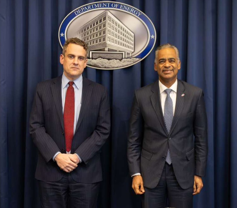 RD y EE.UU. abordan fortalecer energía, hidrocarburos y minerales críticos