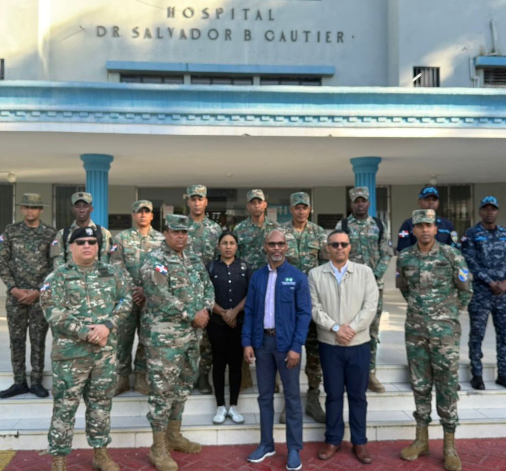 SNS reintegra más de cien agentes de seguridad para reforzar servicios en centros salud