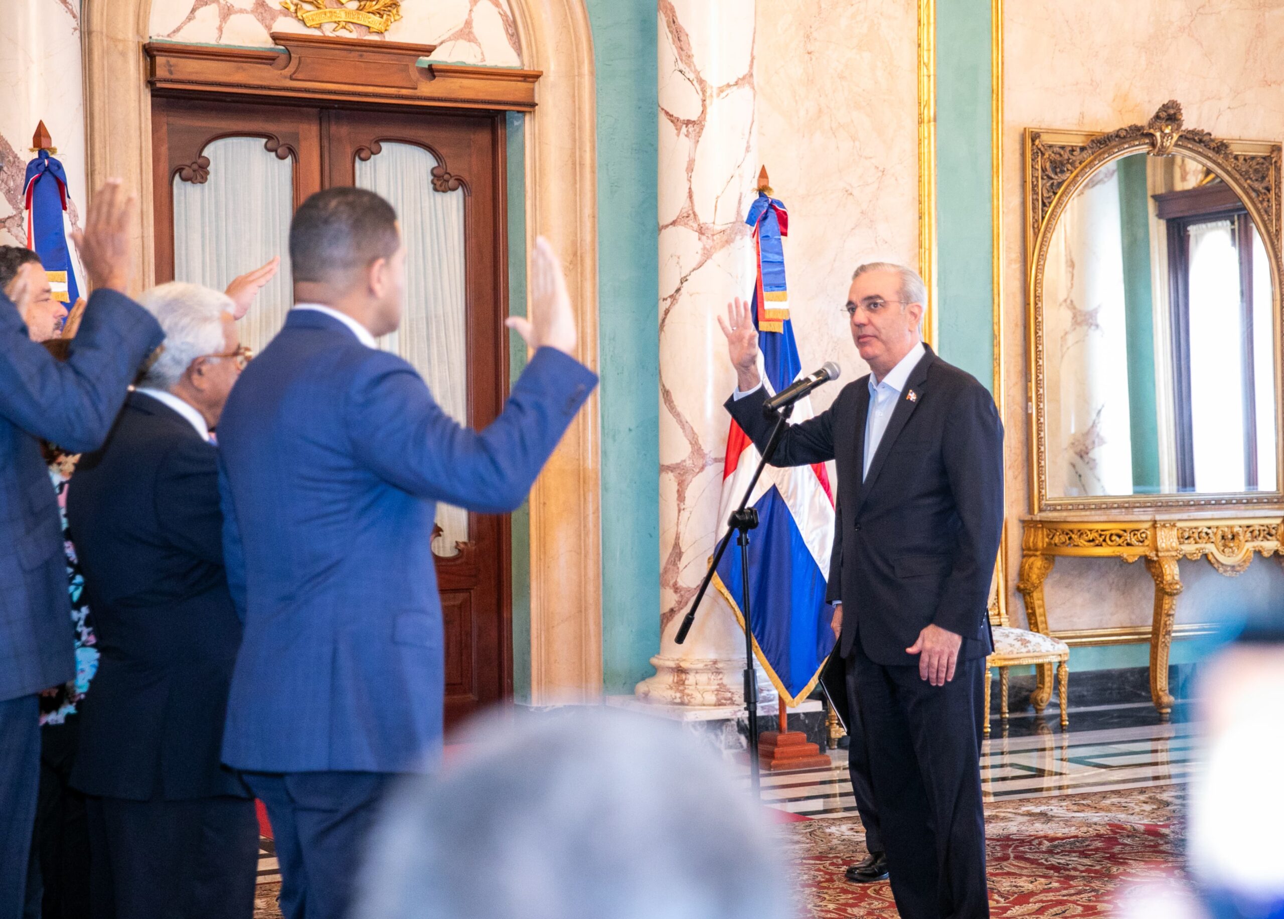 Abinader juramenta Comité Gestor del Jardín Botánico San Juan de la Maguana