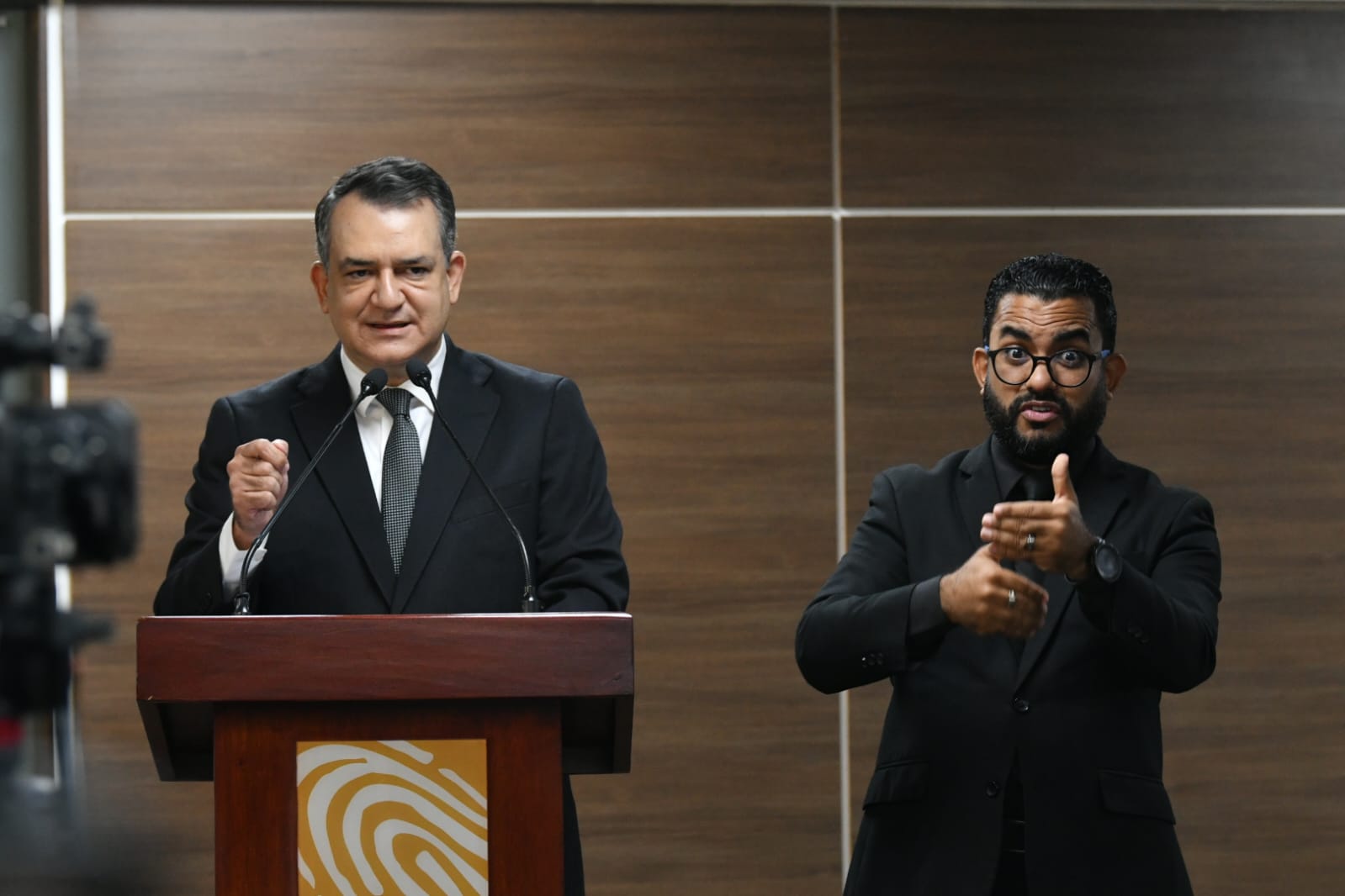 JCE presenta calendario electoral para las elecciones de 2028 y el Libro de Resultados Electorales 2024