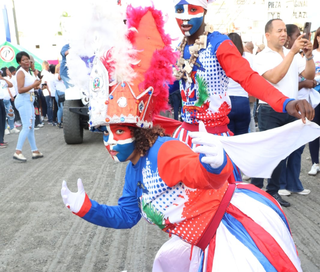 Herrera celebra su carnaval número 43 con color, tradición y cultura