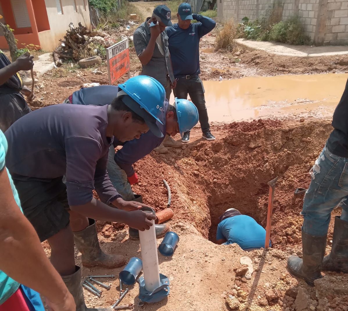 CAASD optimiza redes distribución en sectores de SDE