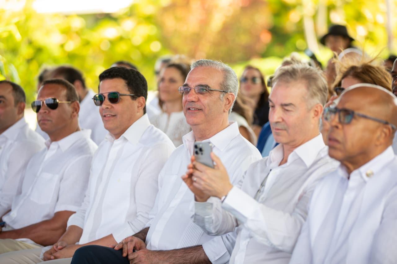 Alex Rodríguez felicita a Abinader y al ministro Collado por su transparencia y eficiencia