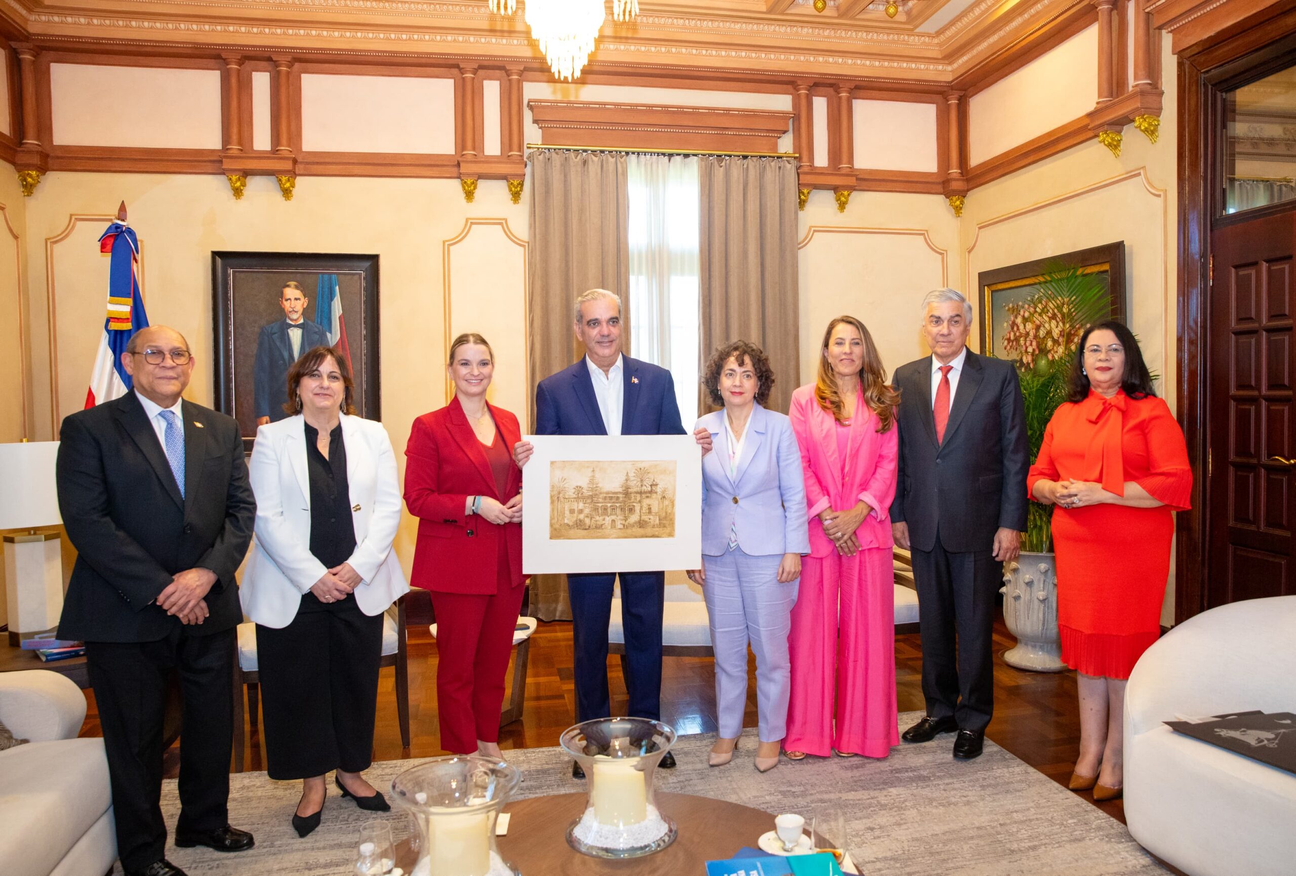 Abinader recibe visita de la presidenta del Gobierno de las Islas Baleares en el Palacio Nacional