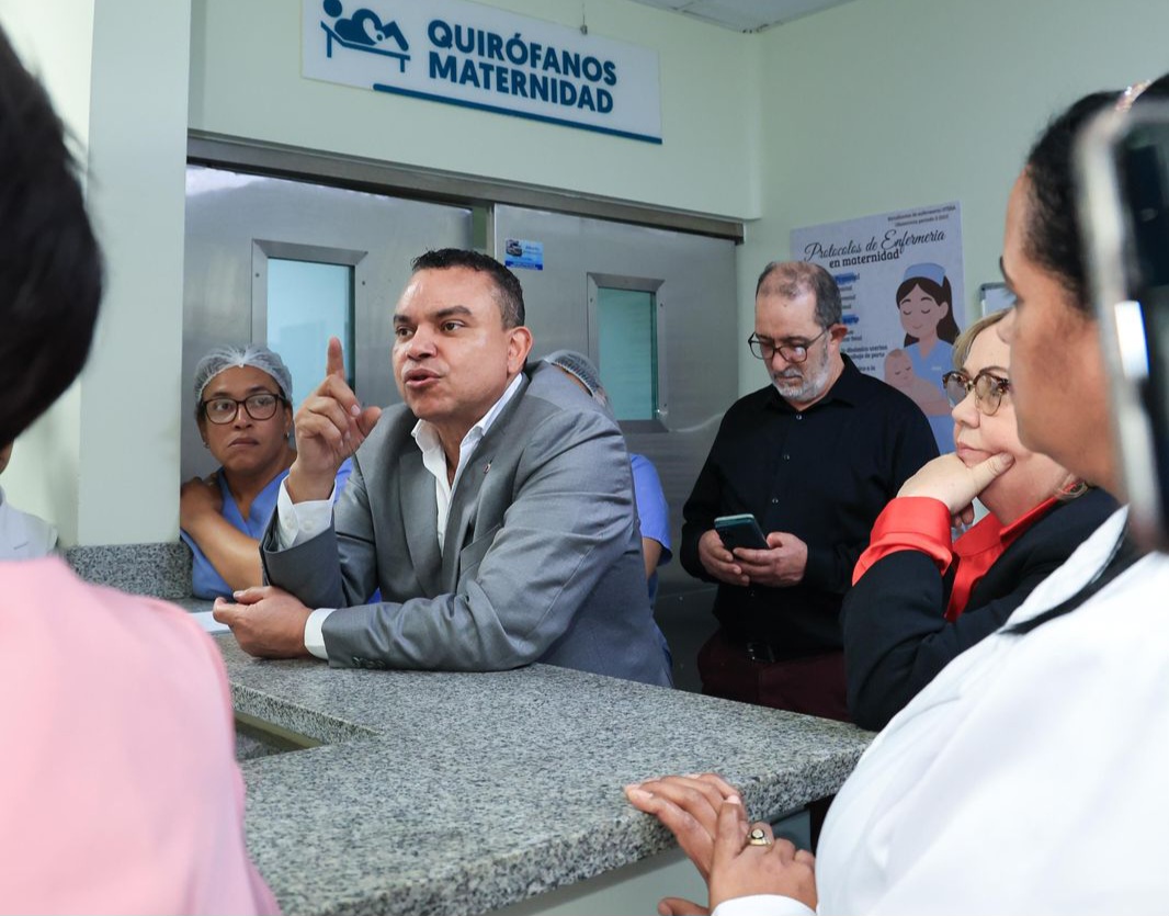 Ciudadanos valoran visitas sorpresa director SNS en hospitales