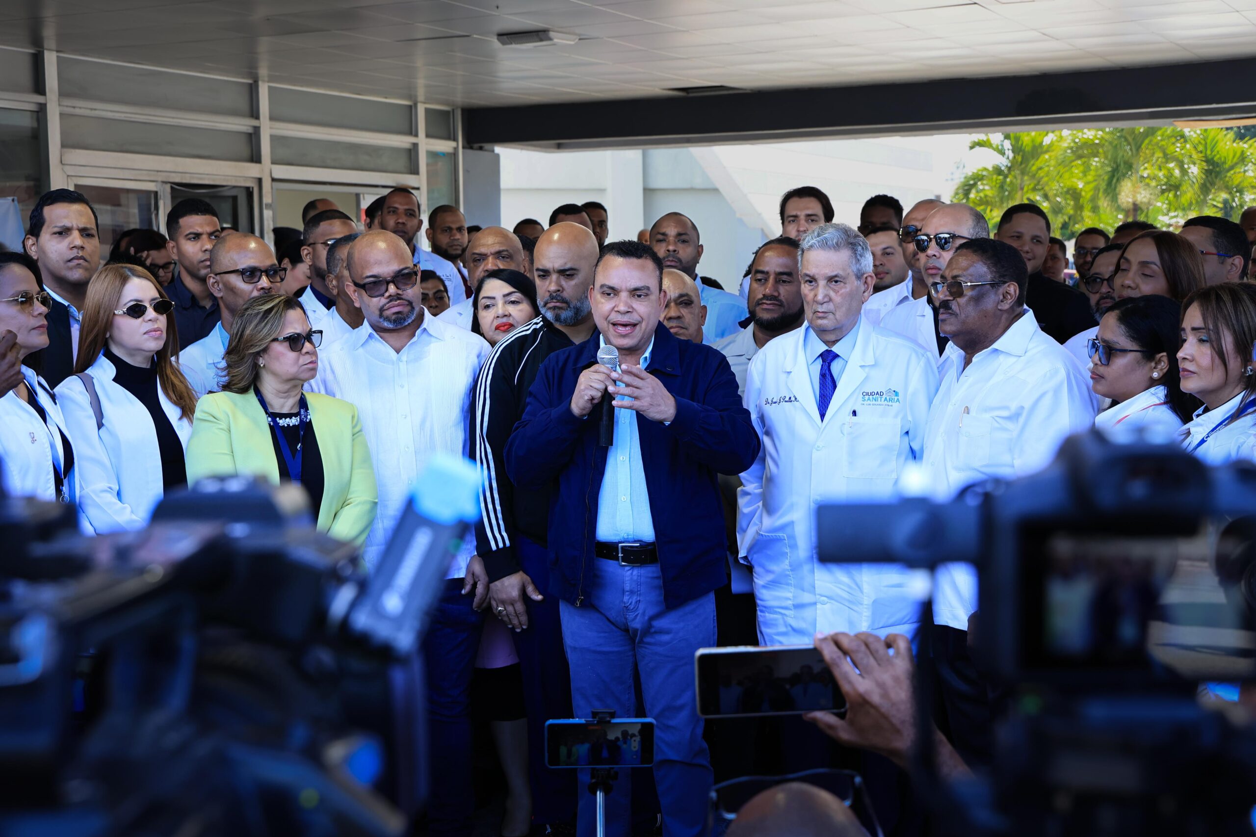 Titular SNS garantiza hospitales preparados para asistir en Semana Mayor