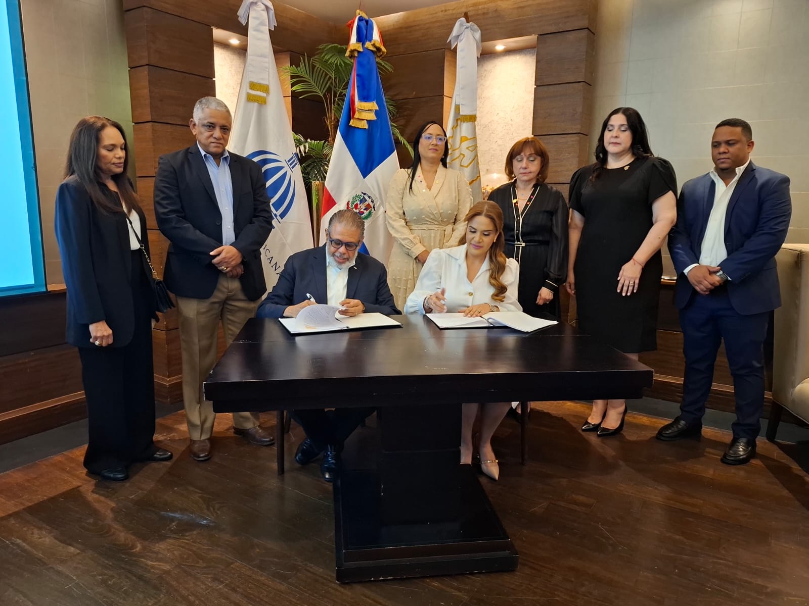 Desarrollo Comunidad y ADME apoyarán mujeres de zonas vulnerables