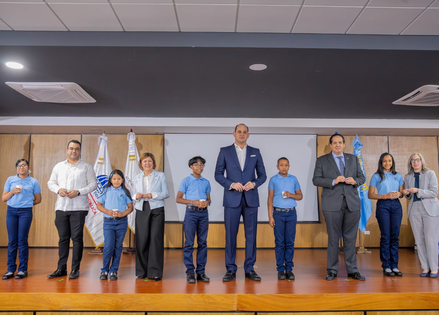 MSP, Minerd y el Inabie lanzan Jornada Desparasitación Escolar