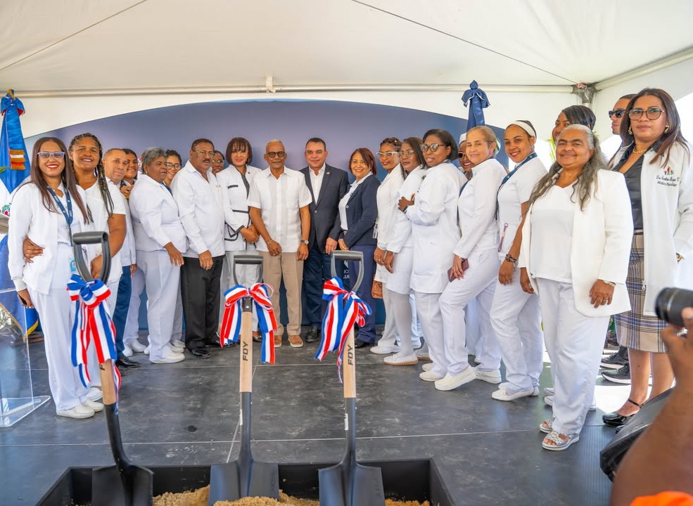 Director SNS da palazo para construir Hospital Pediátrico en Boca Chica