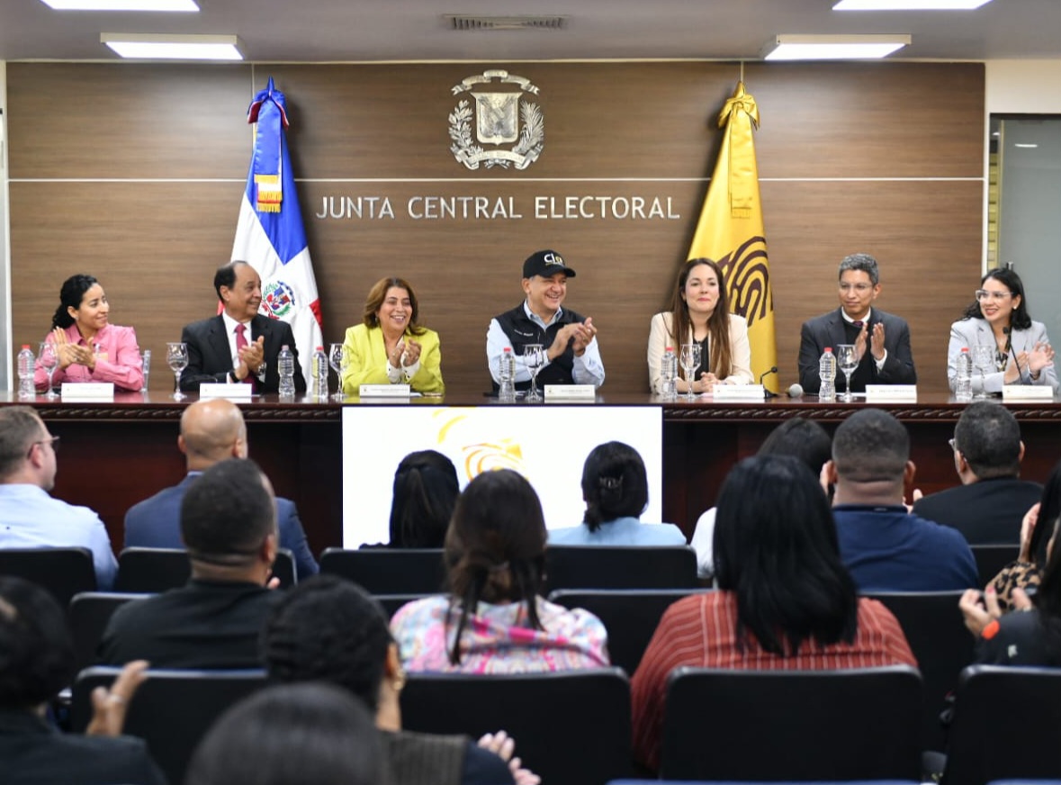 La JCE logra recertificación de sus cuatro normas ISO