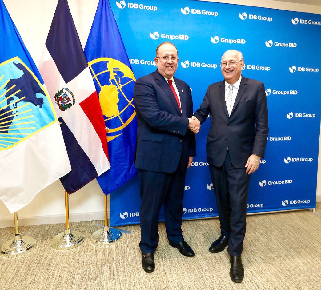 RD, BM, FMI, BID y bancos de inversión tratan crisis internacional