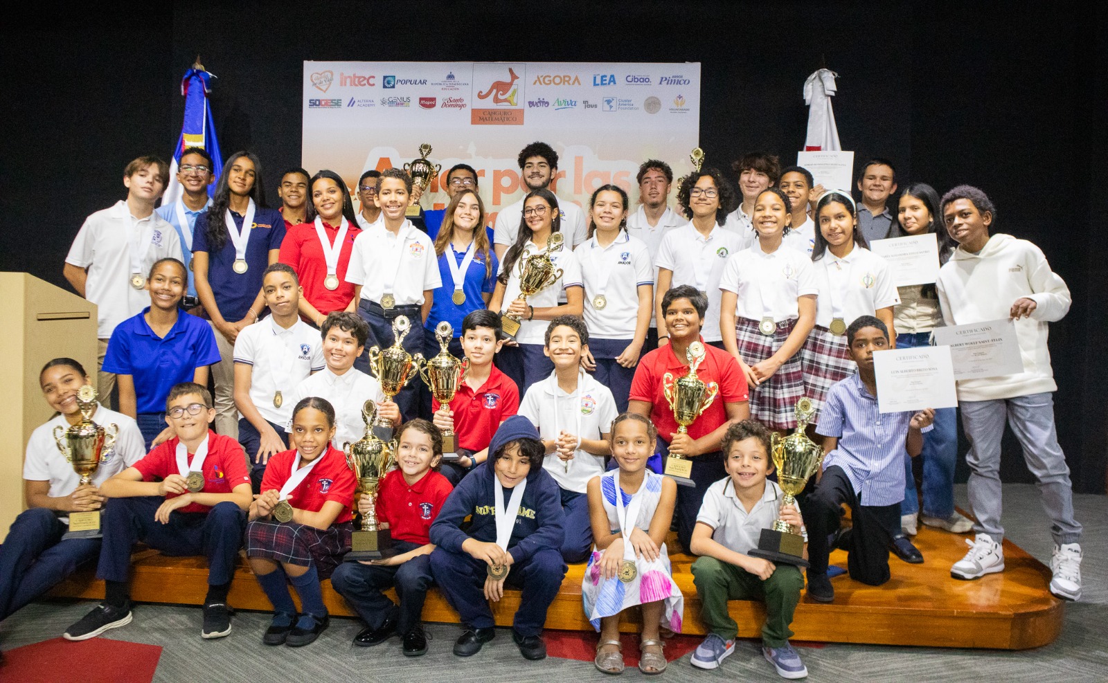 Concurso Internacional Canguro Matemático realiza premiación
