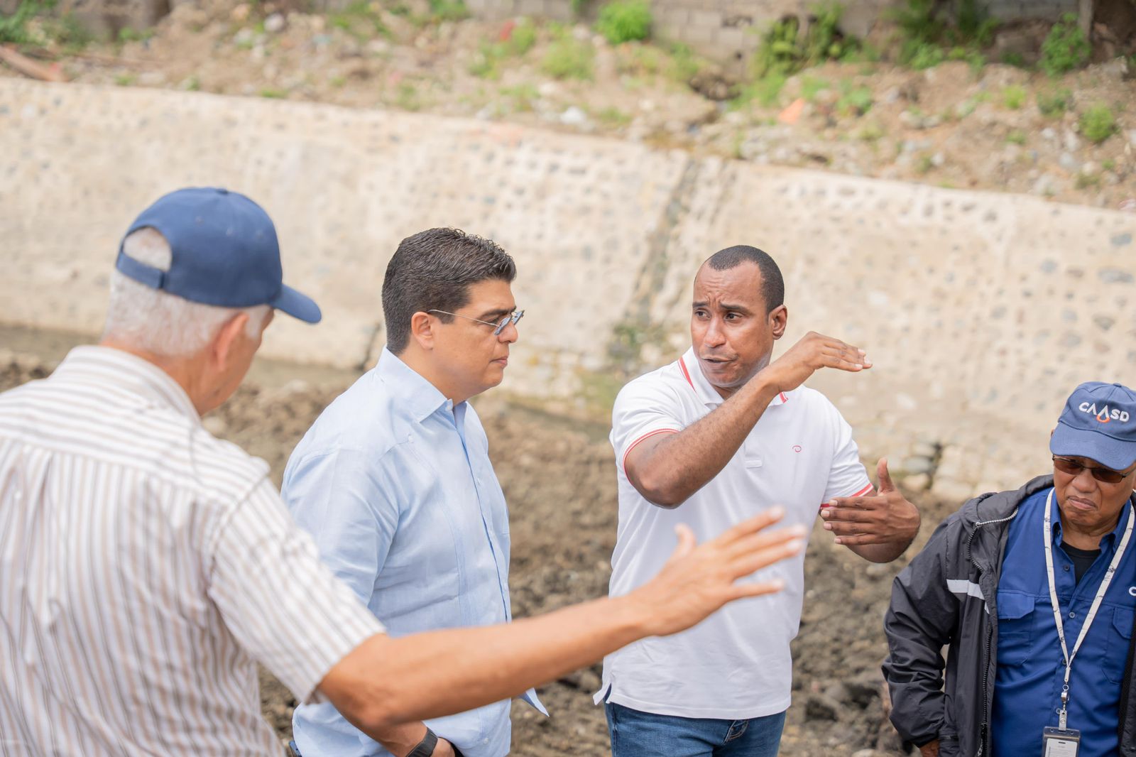 Caasd corrige averías e interviene redes de agua y alcantarillado en el GSD