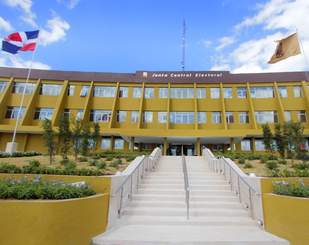 RD logra reconocimiento regional por nueva cédula