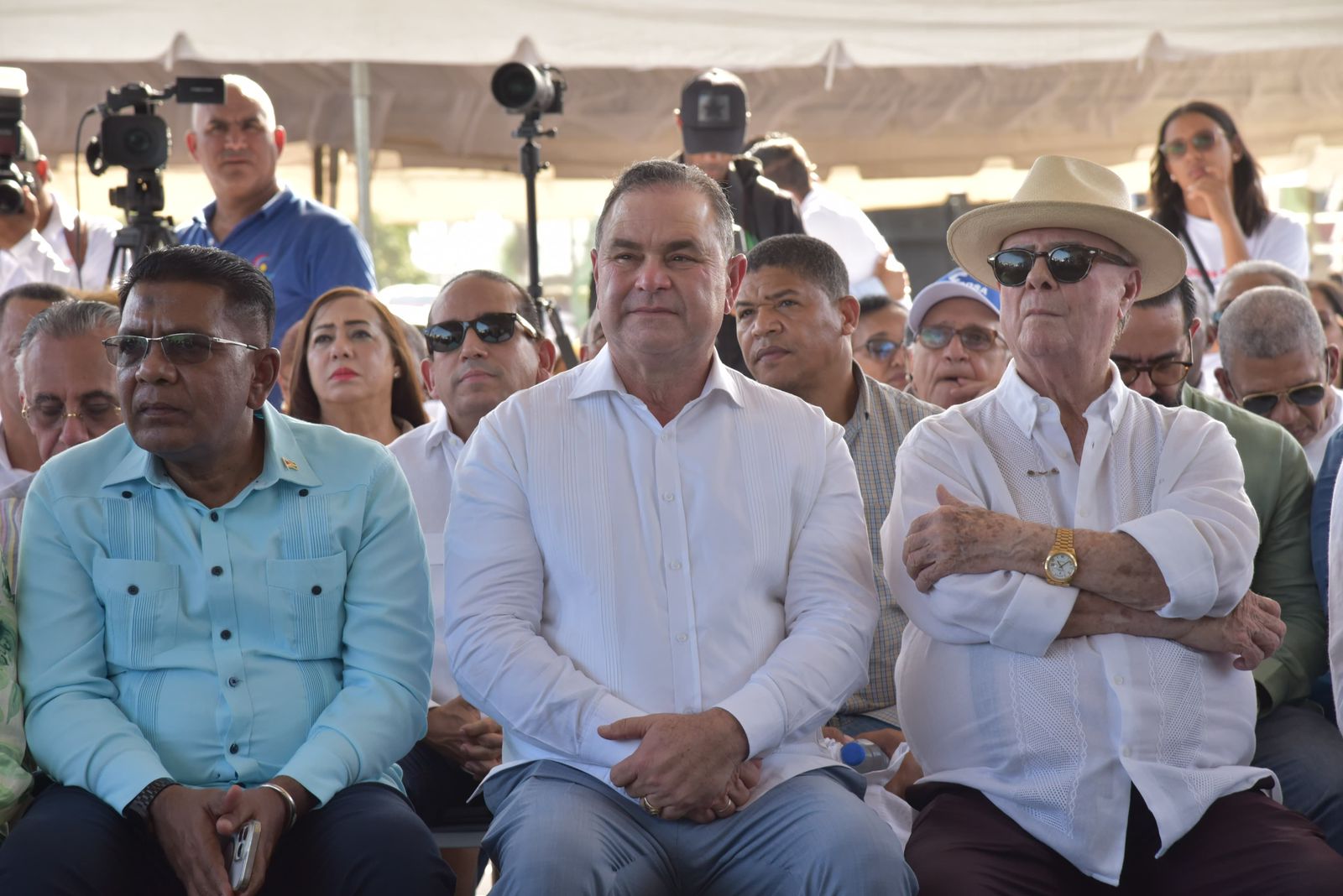 Ministro Agricultura destaca crecen exportaciones de mango