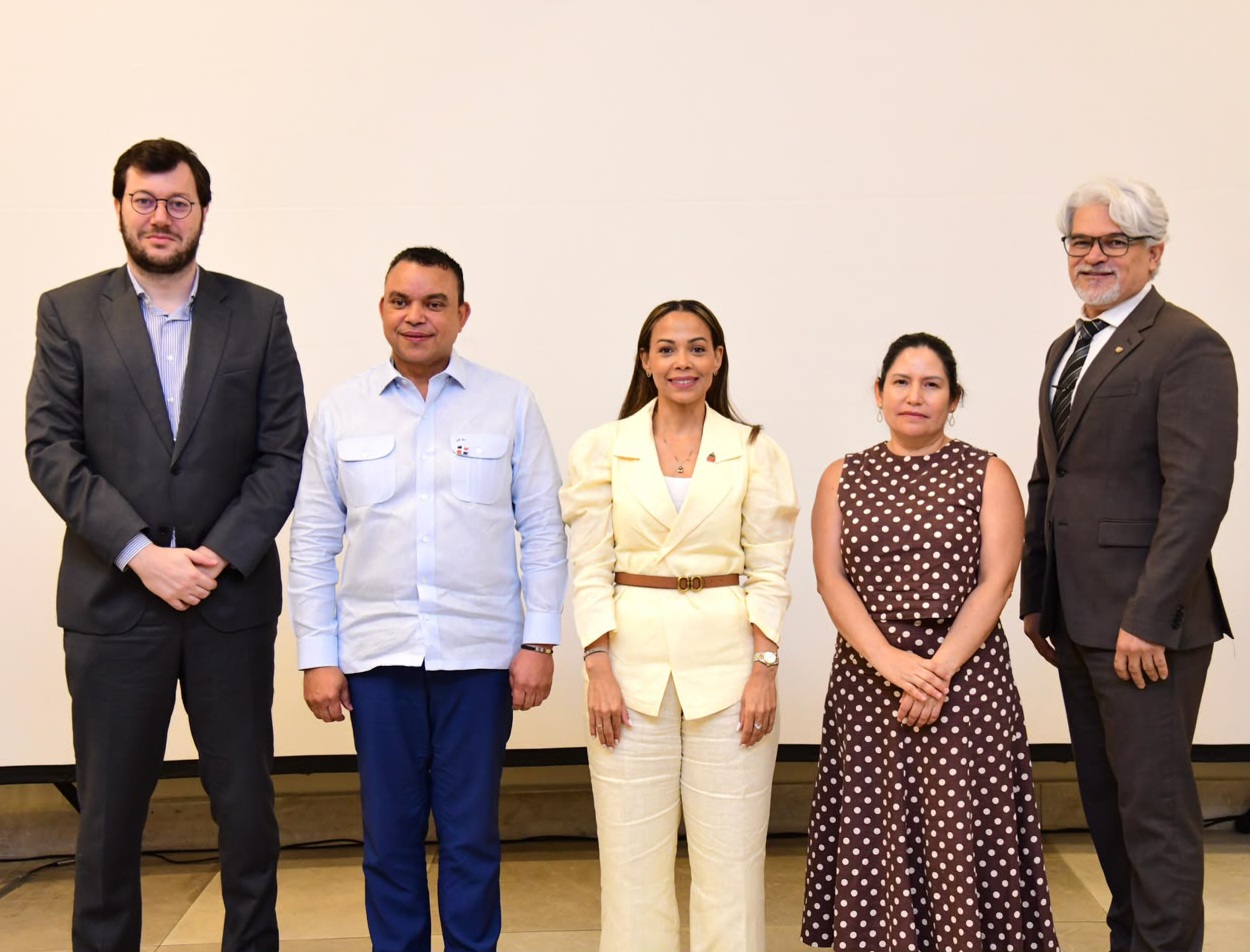 Ministerio mide nivel de madurez Redes Integradas de Servicios Salud en la Región Yuma