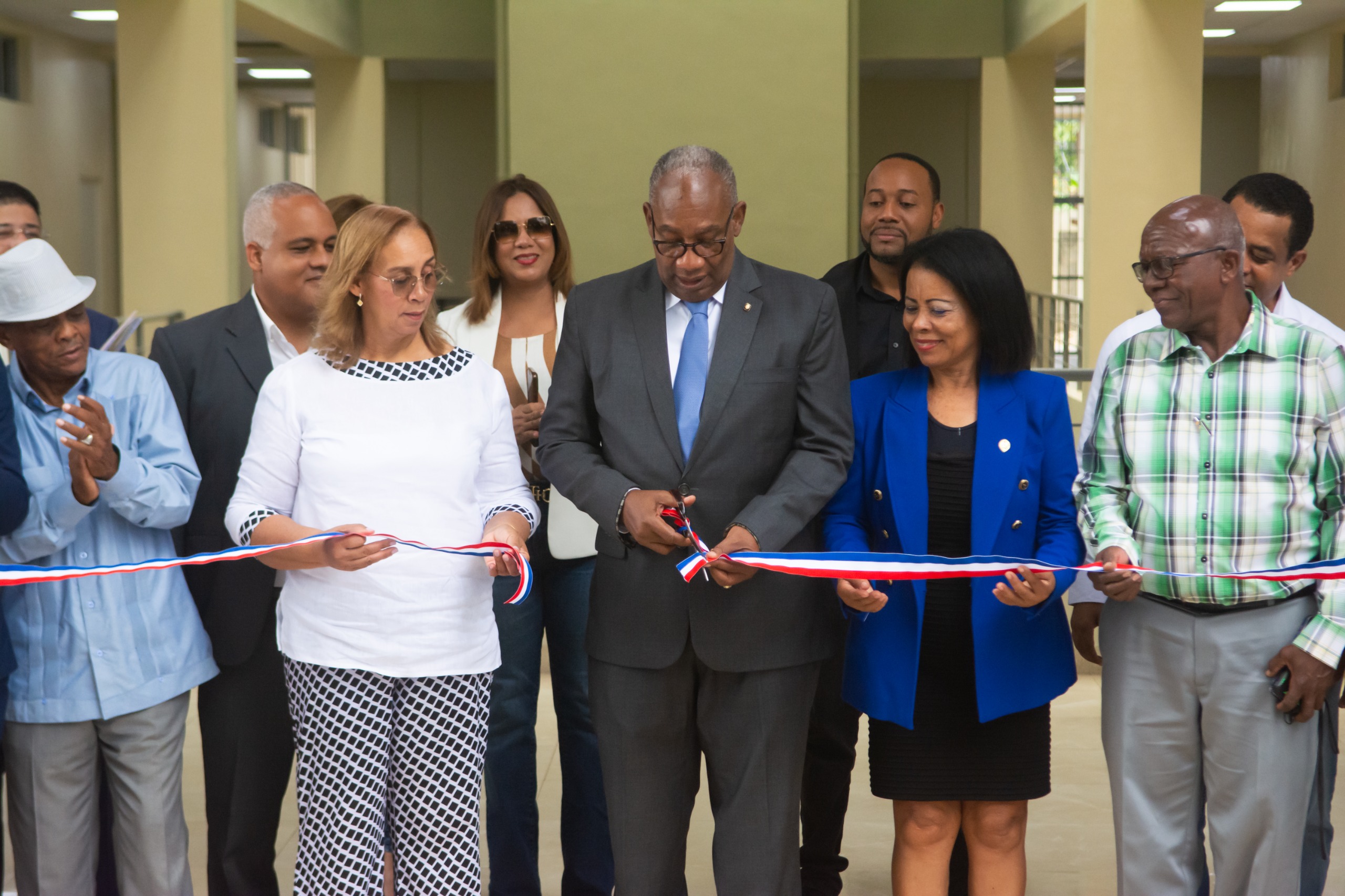 UASD inaugura edificio Postgrado en San Cristóbal