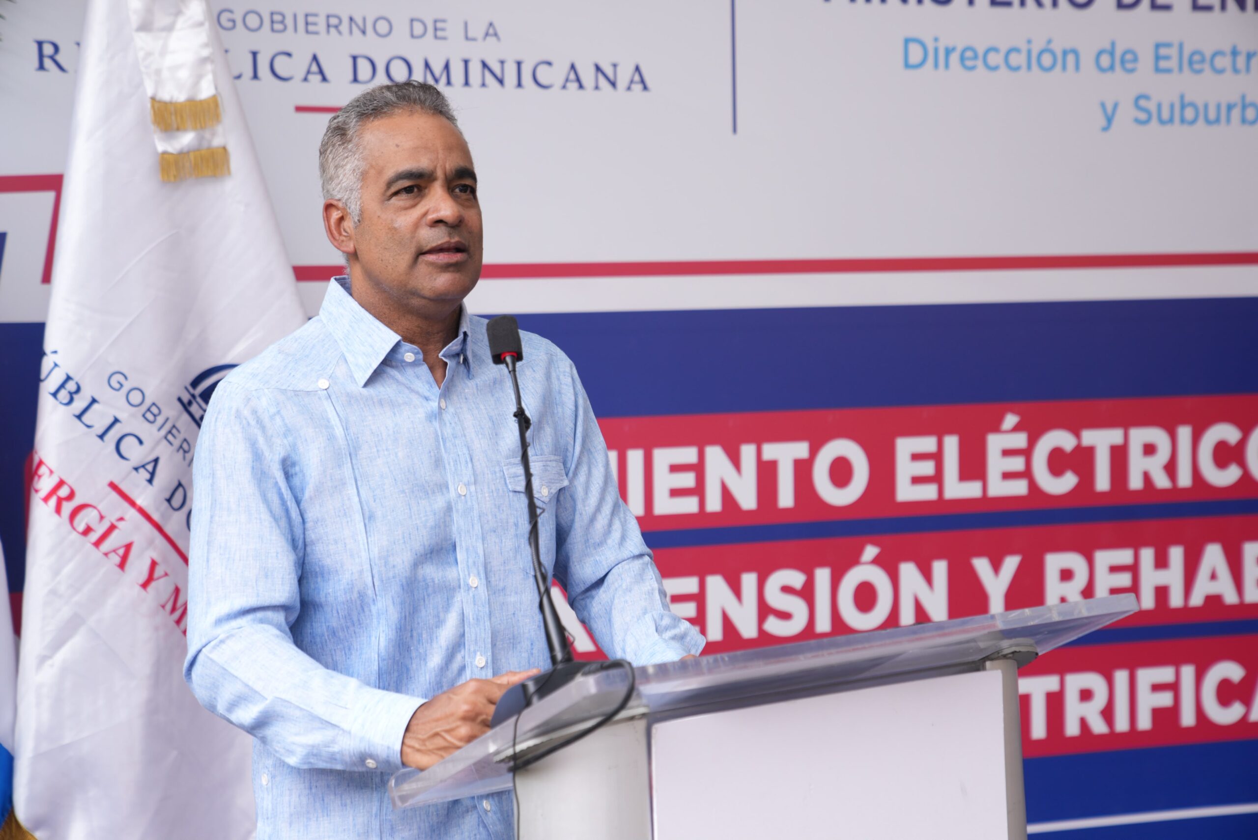 Demanda eléctrica alcanzó anoche 4,166.52 megavatios