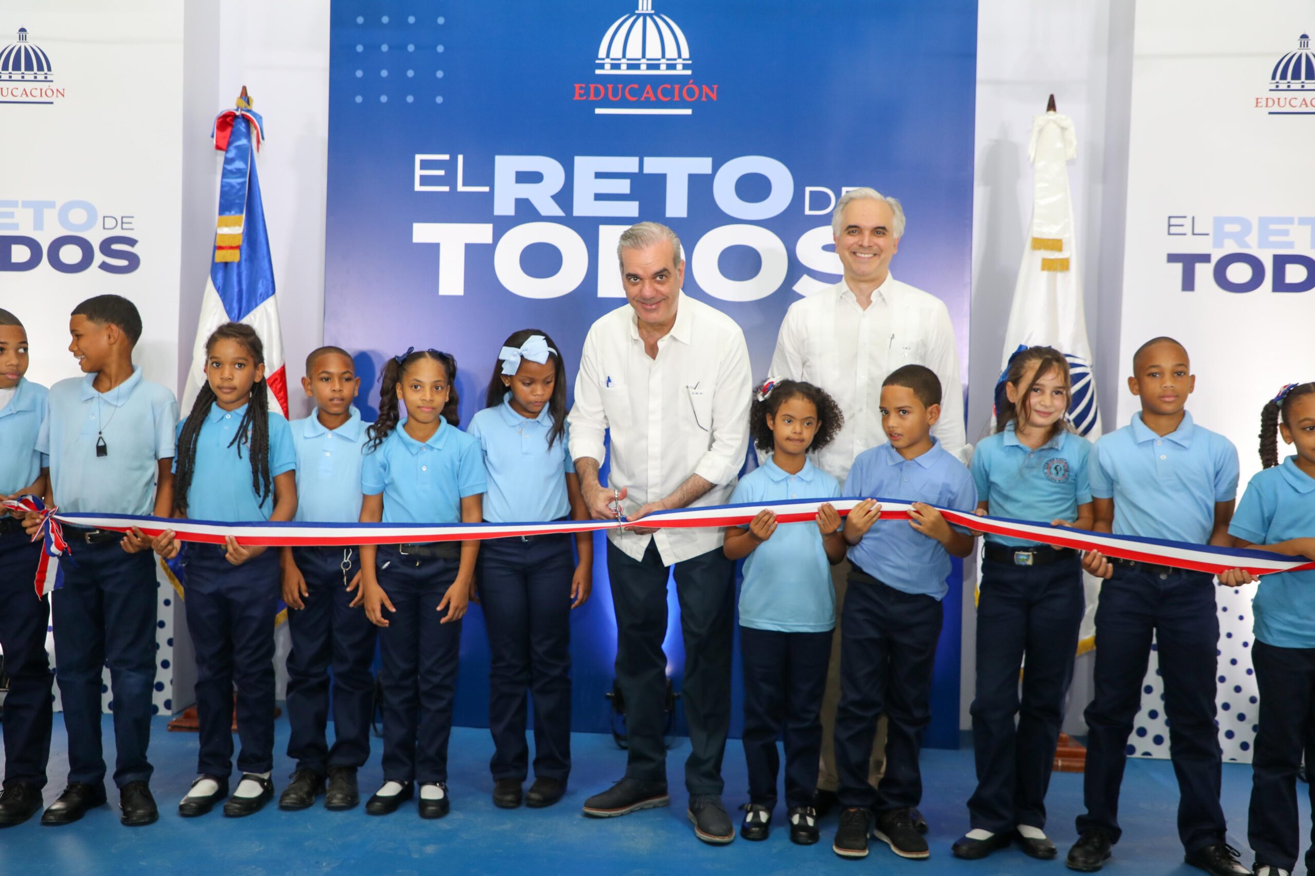 Techado y nuevas aulas en la escuela Félix Lope de Vega, de Los Alcarrizos, entrega Gobierno