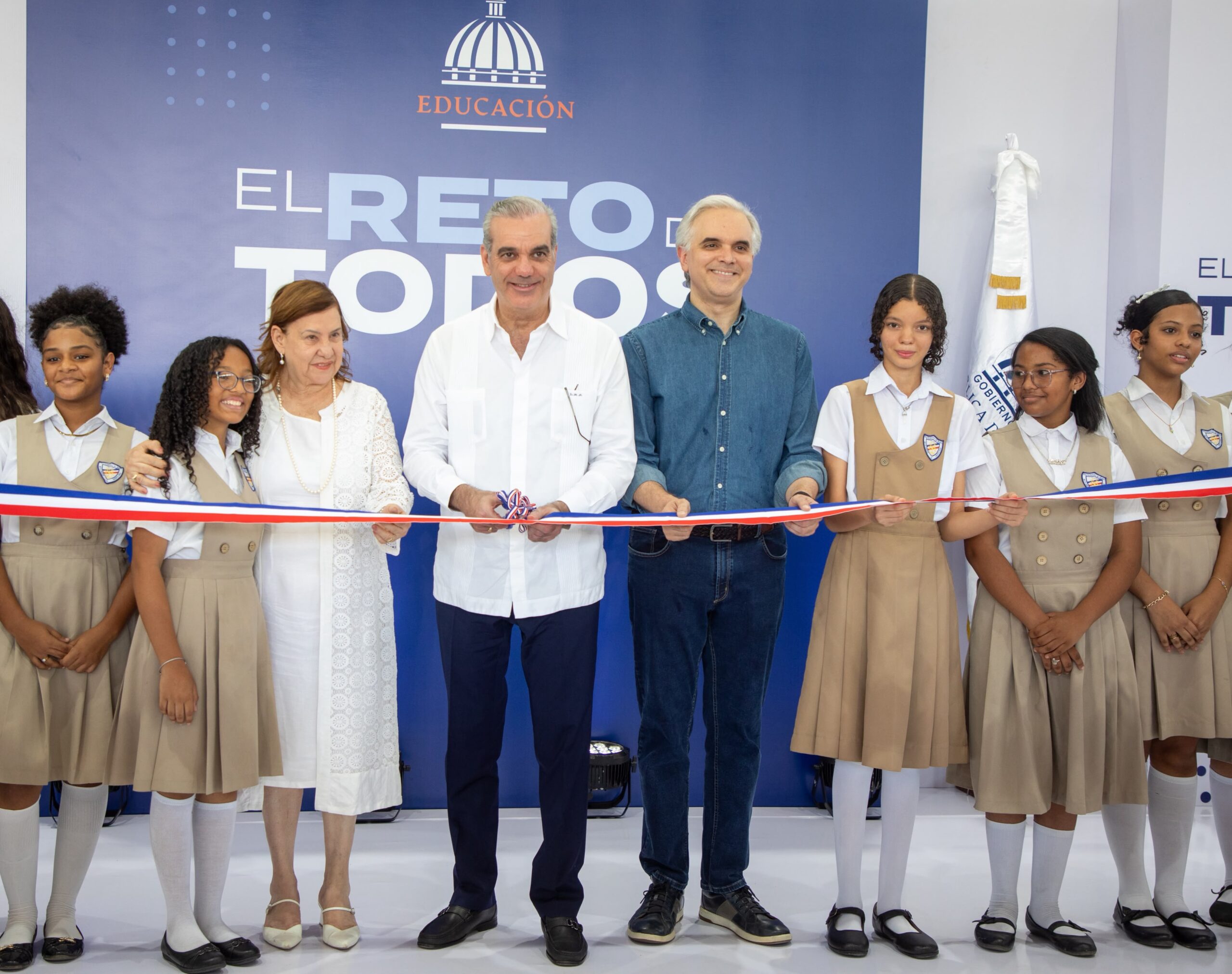 Gobierno inaugura techado del Politécnico Mercedes Morel, en La Vega