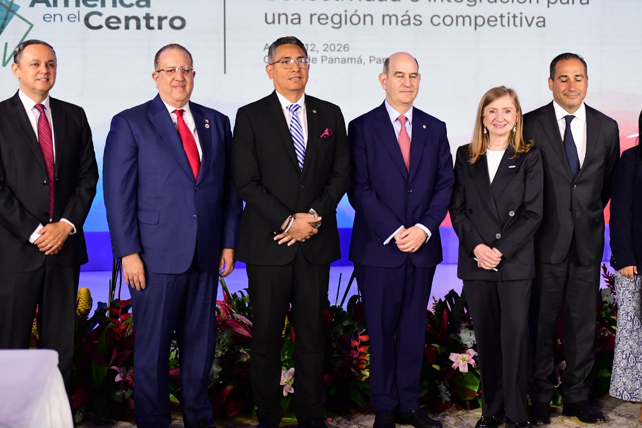 Gobierno destaca condiciones de RD para impulsar competitividad y el desarrollo regional
