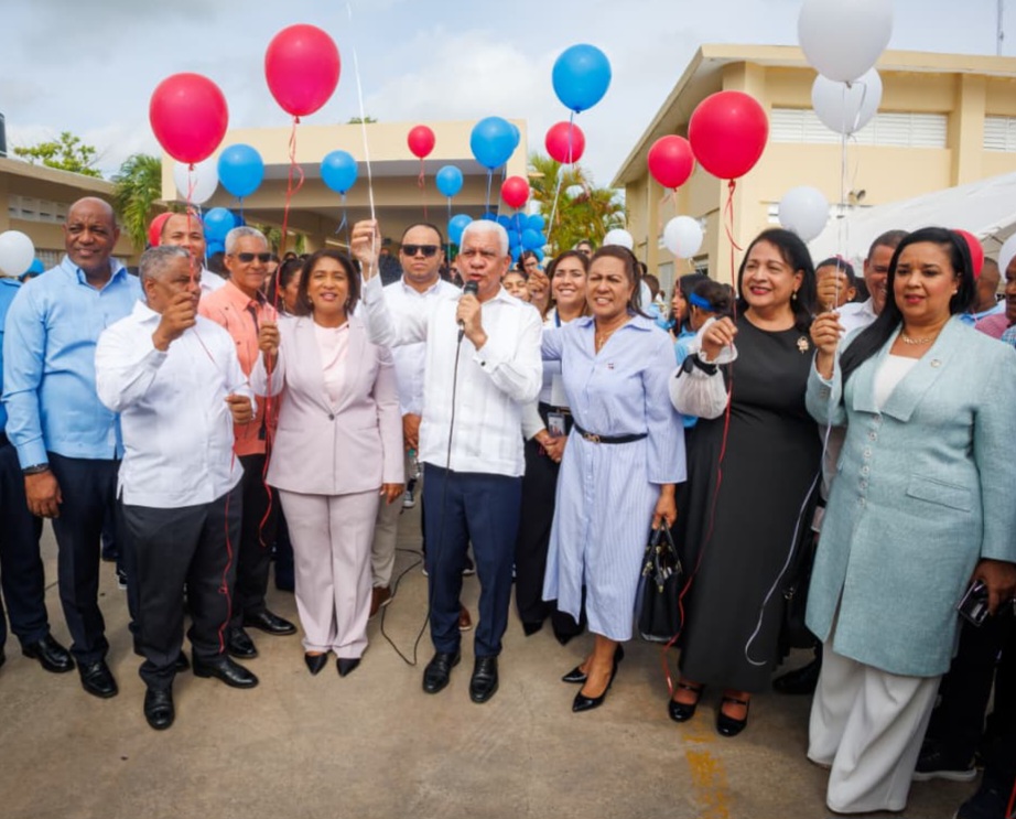 Presidente Senado: Invertir educación es invertir en democracia