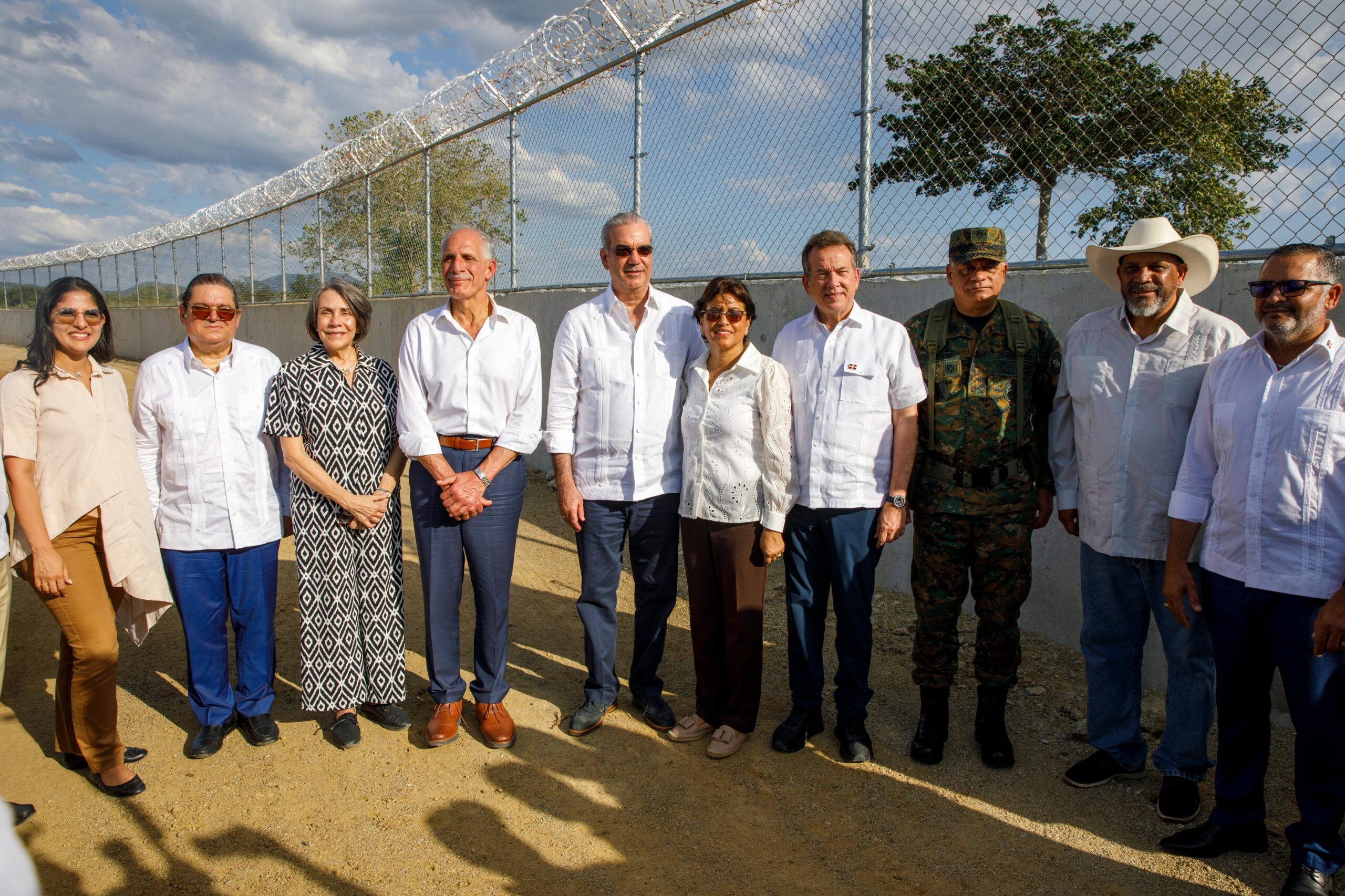 Presidente de Honduras: RD ejemplo regional en seguridad fronteriza e industria militar