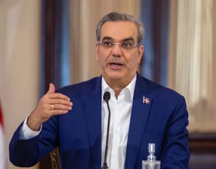 Abinader designa a general Juan Manuel Méndez en Intrant