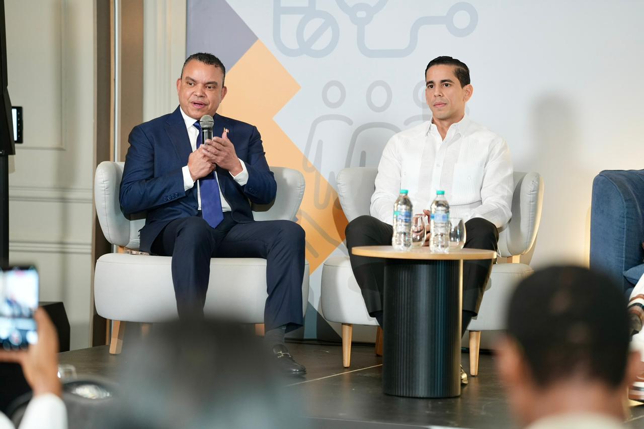 Director del SNS destaca avances en salud