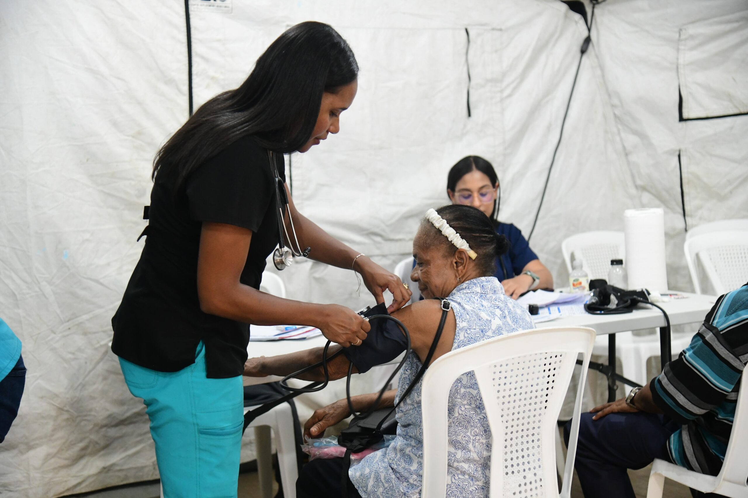 Benefician más de 4,500 personas con servicios de salud en Mao