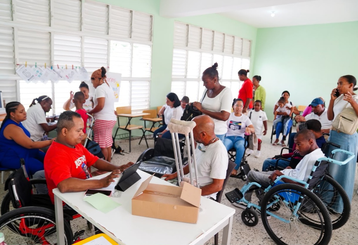 Dasac realiza operativo médico-social para personas con discapacidad y sus familias en Higüey