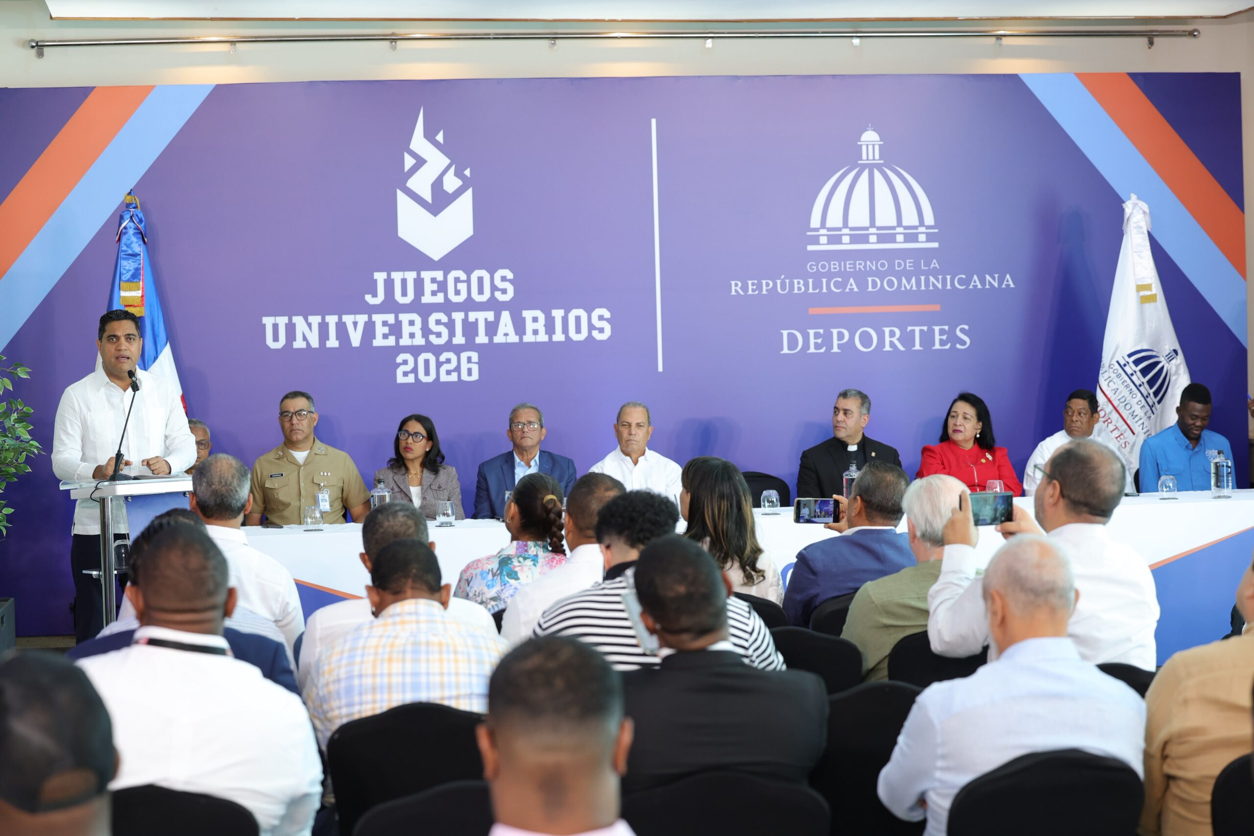 Ministro Kelvin Cruz anuncia Juegos Deportivos Universitarios 2026