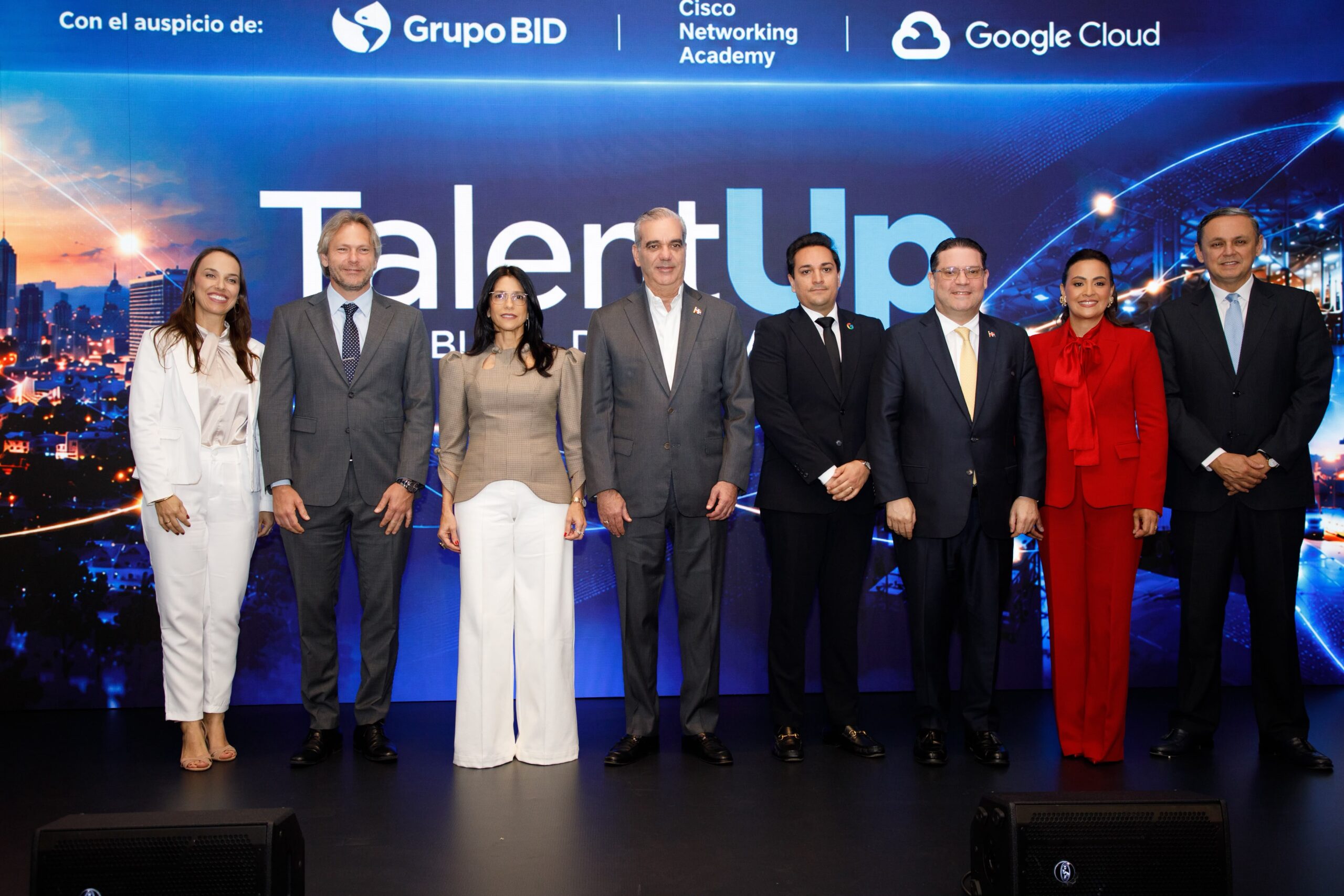 Presidente Abinader participa en lanzamiento de “Talent Up”