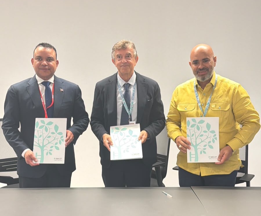 Director SNS busca llevar la medicina robótica a los hospitales antes de primer cuatrimestre 2027