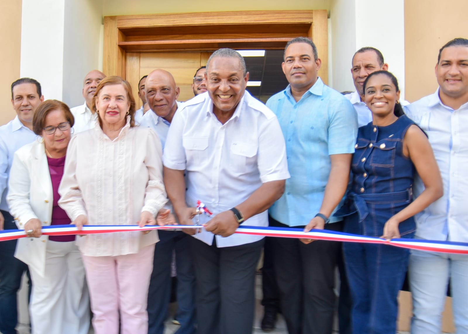 José Andújar inaugura capilla en Sabana Rey, La Vega
