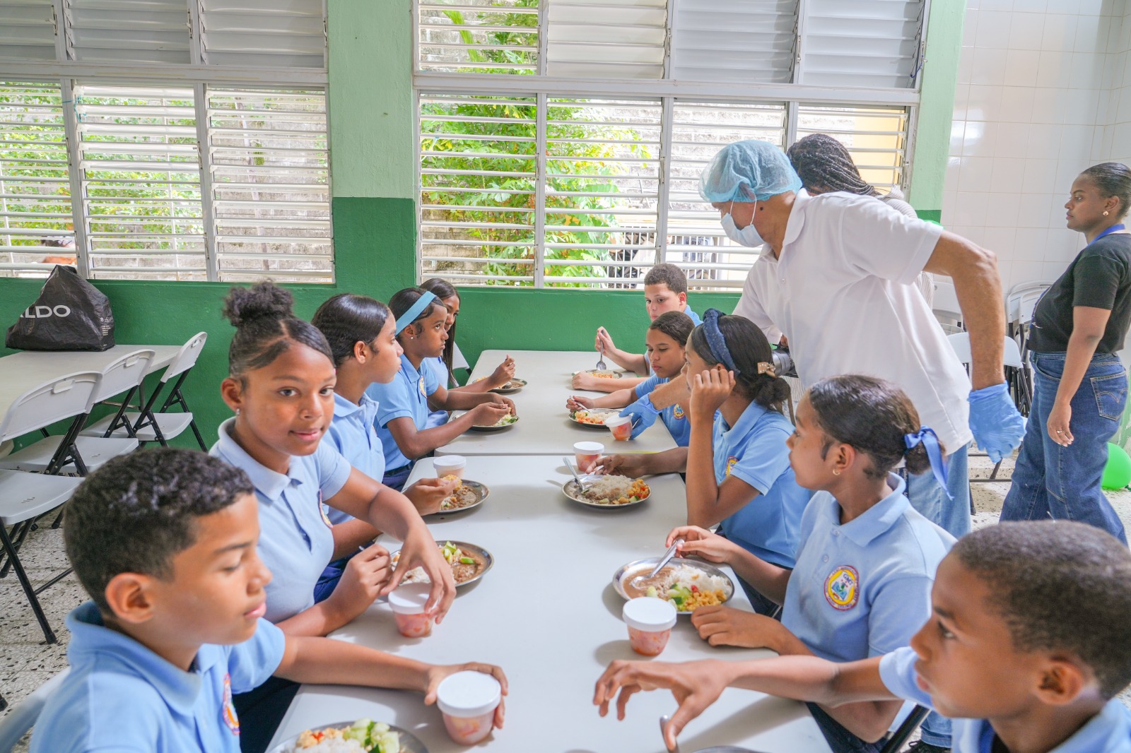 En el Día Mundial de Alimentación, INABIE destaca cómo se desarrollan las recetas del menú escolar destinadas a más de 2.1 millones de beneficiarios