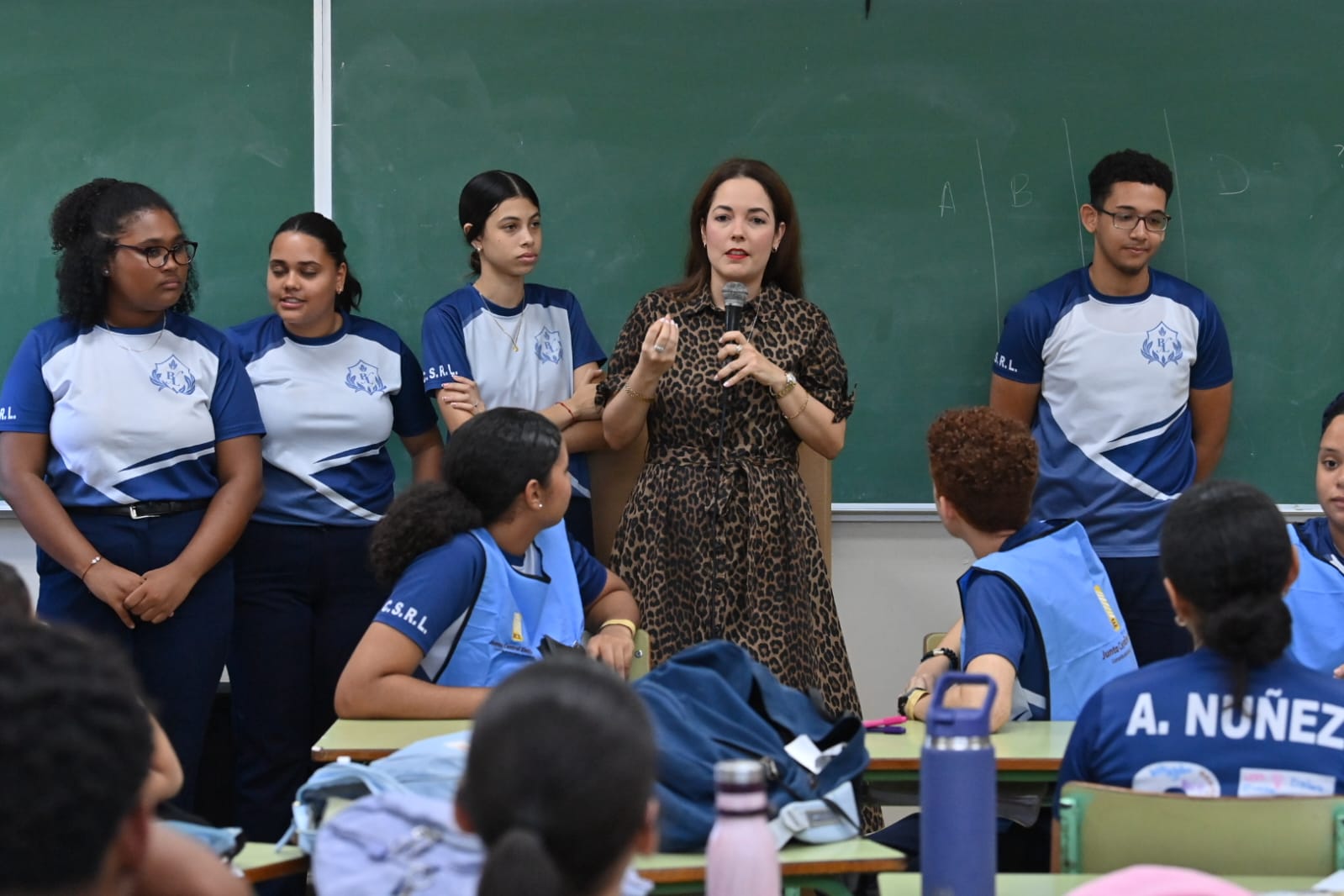 JCE da talleres a votantes sobre elecciones y su importancia