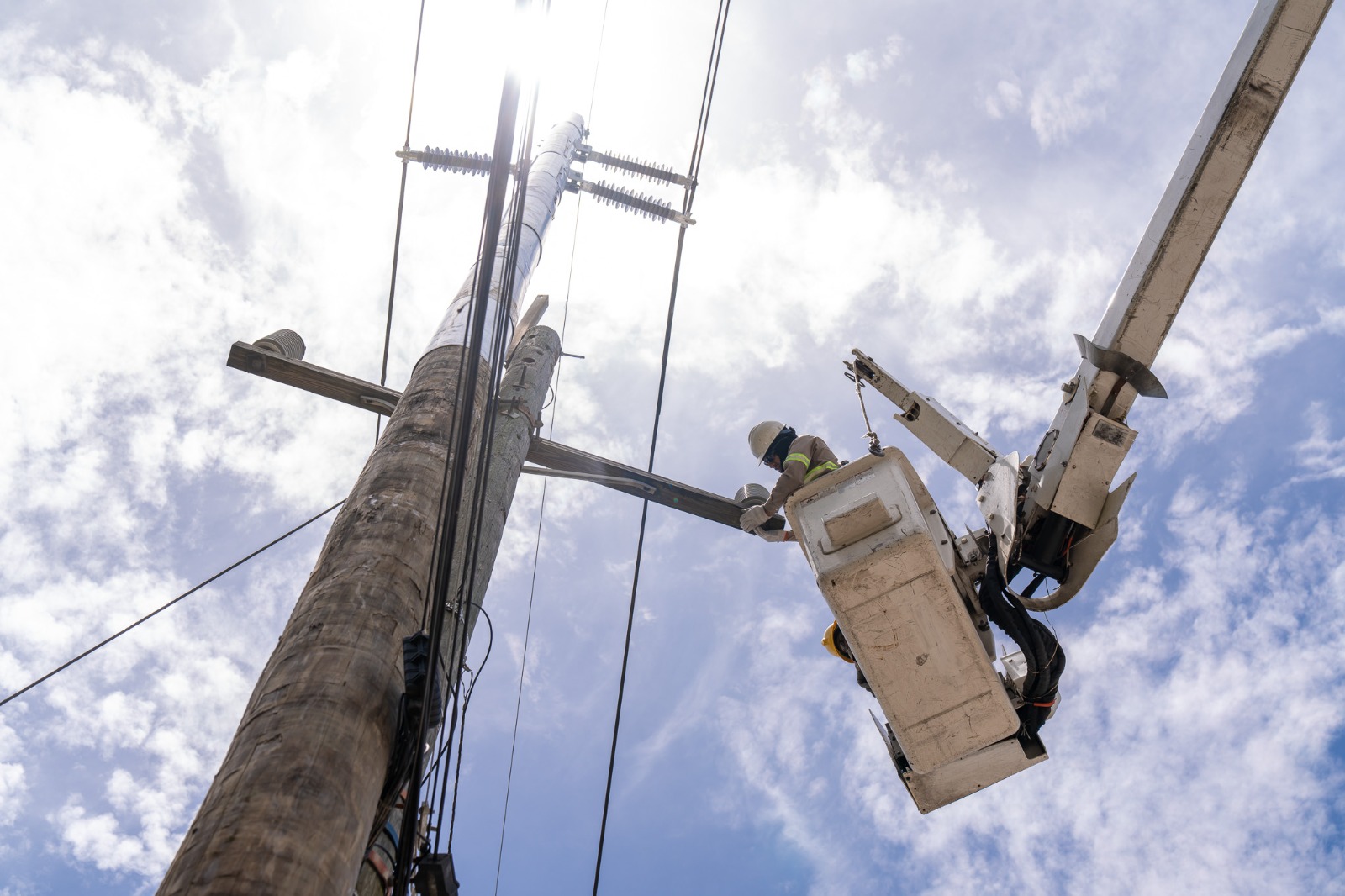 ETED fortalece seguridad y confiabilidad del sistema eléctrico con trabajos preventivos en esta semana
